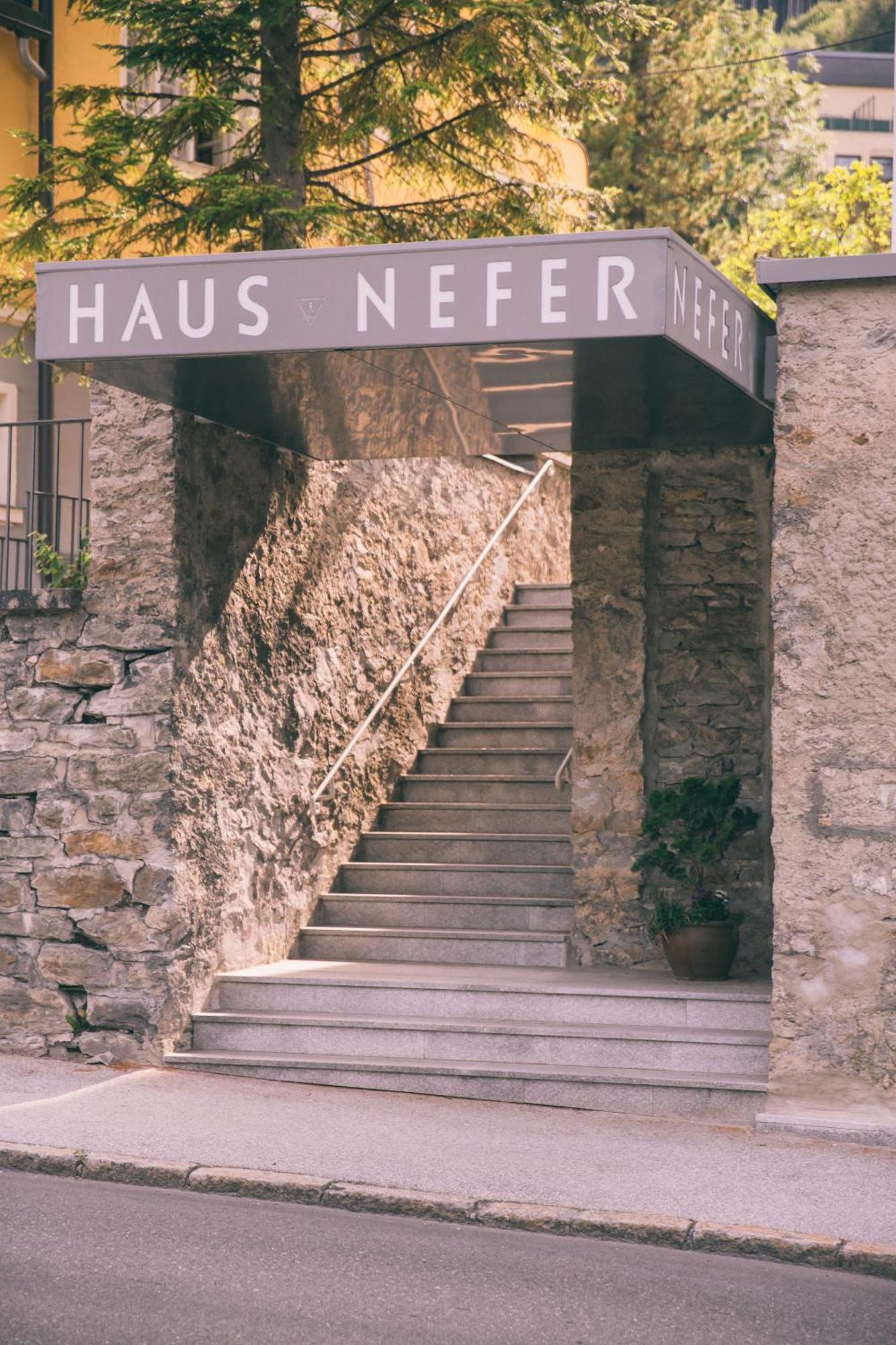 Отель Nefer, Haus Бадгаштейн Экстерьер фото